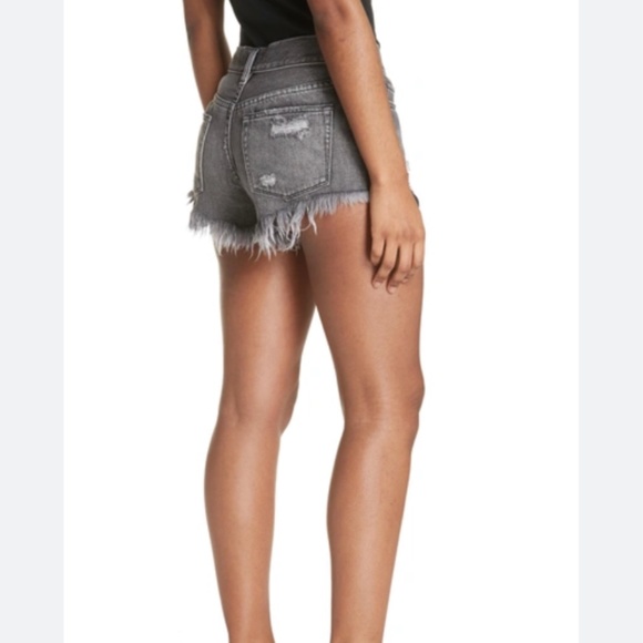 Free People/We‎ the Free Loving Goid Vivrations denim shorts in black. Worn 4x - Picture 1 of 10
